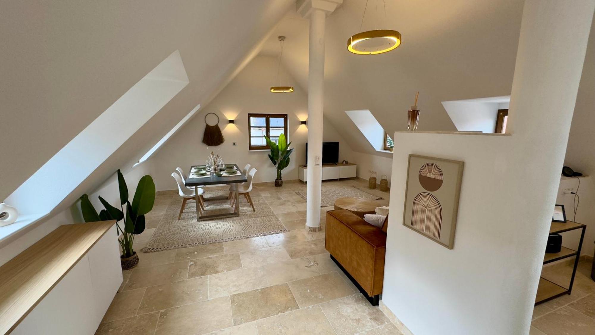 Design Penthouse Im Alten Schloss Deidesheim Eksteriør billede